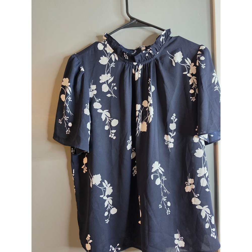 Ann Taylor Petite Navy Blue White Floral Ruffle Neck Keyhole Blouse LP